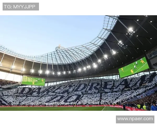 以30号足球星为核心展现球场荣耀与团队精神故事 以30号足球星为核心展现球场荣耀与团队精神故事