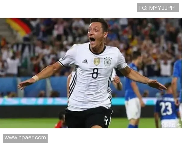 德国足球传奇厄齐尔:从天才少年到世界足坛的灵动指挥官 德国足球传奇厄齐尔:从天才少年到世界足坛的灵动指挥官