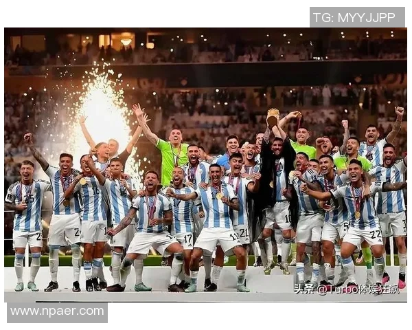 《2018足球星视界:聚焦世界杯与球员表现的全球足球盛宴》 《2018足球星视界:聚焦世界杯与球员表现的全球足球盛宴》